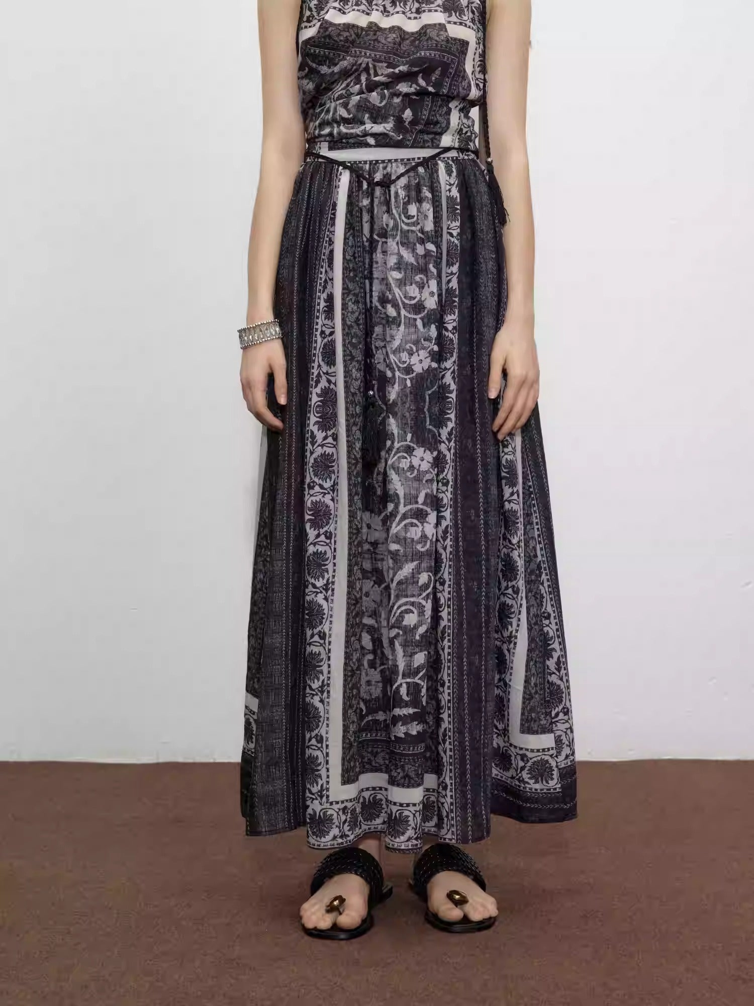 Black Plant Print Linen Skirt